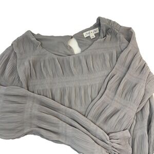 She + Sky Top Gray  Long Sleeve Shirred Ruffled Tunic Lined Size Large L